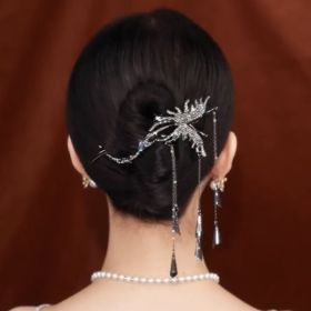 Clip-on Delicate Tiara Hair Accessories (Color: Butterflyfringe hairpin. Go)
