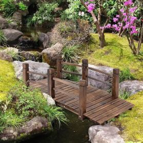 5 ft Wooden Garden Bridge Arc Stained Finish Footbridge with Railings for your Backyard (Color: Stained Wood)